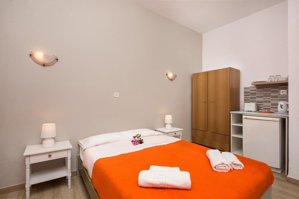 Argo Pool & Bar Aparthotel Benícesz Kültér fotó